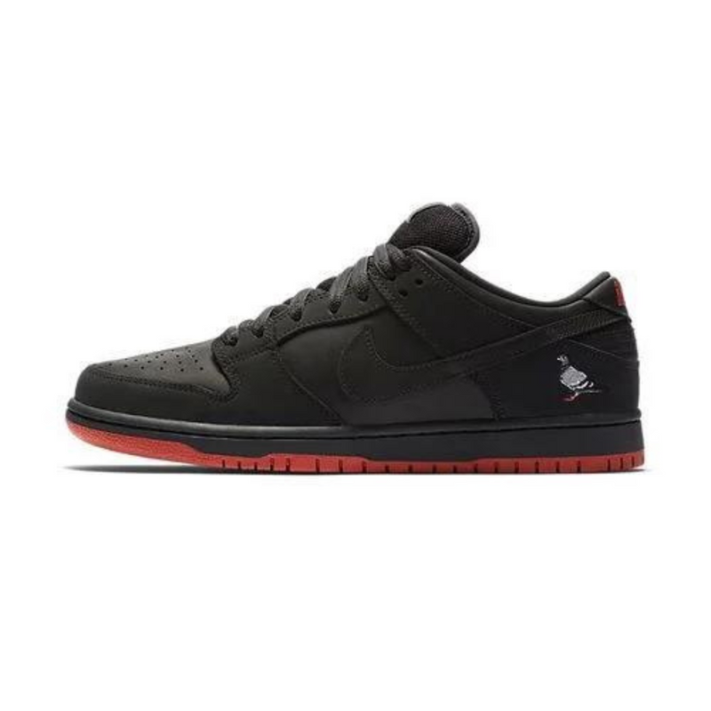 Dunk Low 'Black Pigeon'